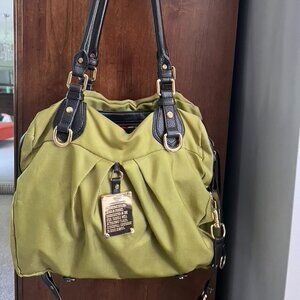 Chic Green Shoulder Bag with Black Details